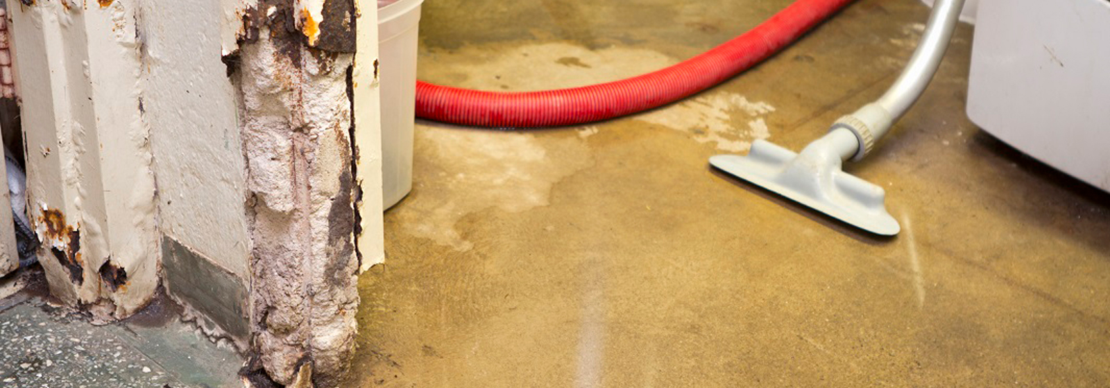 picture of flooding damage in a basement
